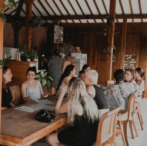 Pensión Draper Startup House For Entrepreneurs Canggu