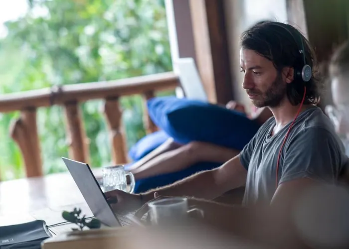 Draper Startup House For Entrepreneurs Pensión Canggu